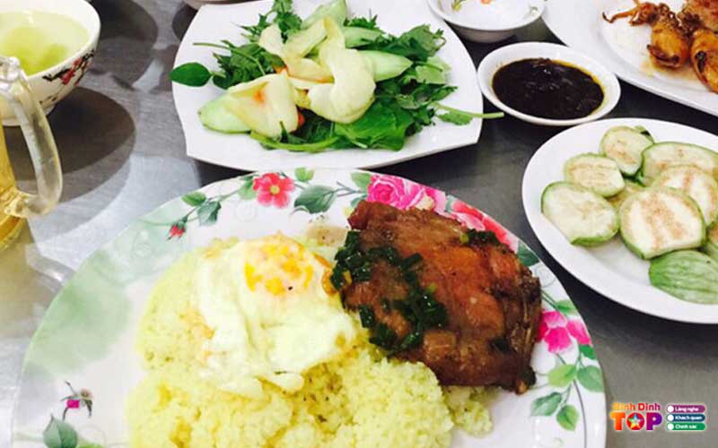 Cau-hoi-thuong-gap-ve-com-tam-quy-nhon