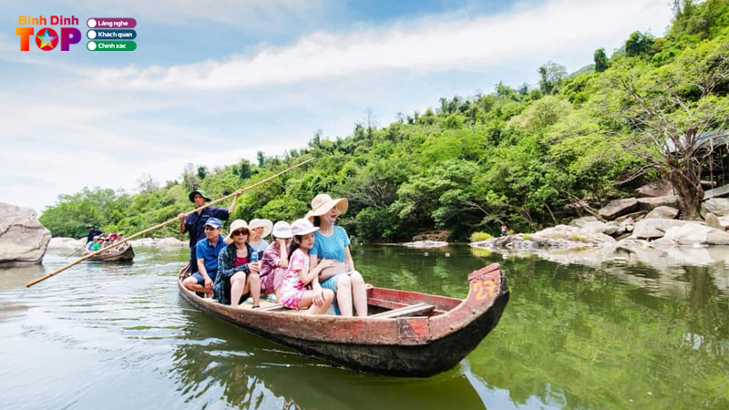 Du-lich-tay-son-binh-dinh-top-5-dia-diem-nen-ghe-tham