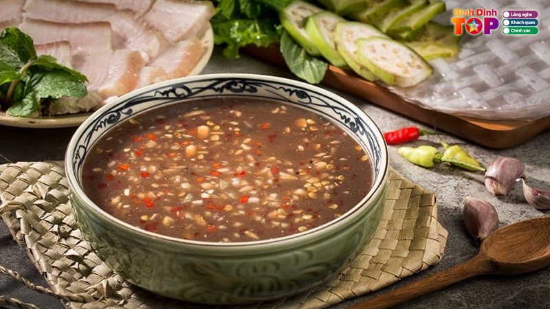 Top-5-dia-chi-ban-mam-nem-binh-dinh-tru-danh