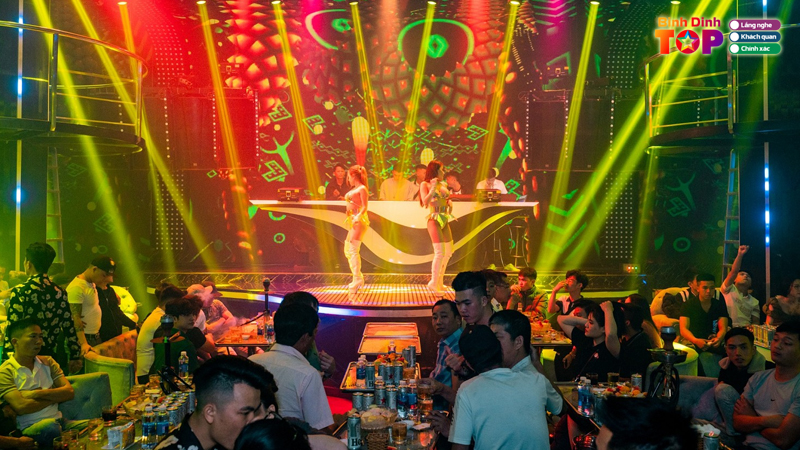 Top-12-quan-bar-quy-nhon-soi-dong-nhac-remix-cuc-hay