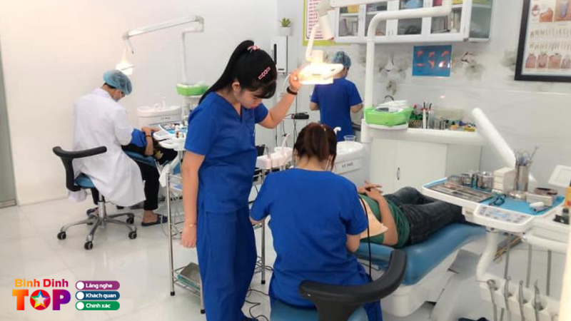 Nha-khoa-tham-my-a-chau-binhdinhtoplist