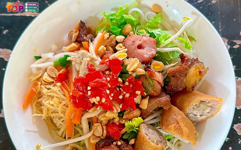 Tieu-chi-danh-gia-quan-bun-thit-nuong-quy-nhon
