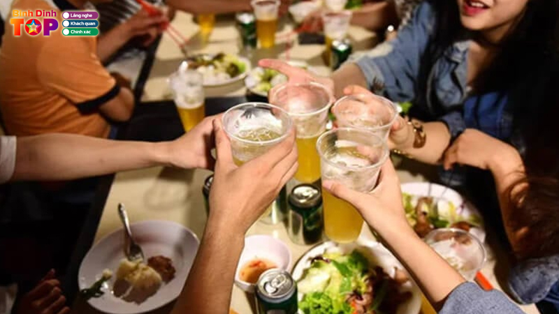 Top-5-quan-bia-hoi-bat-dan-tai-binh-dinh-ban-nen-ghe-qua