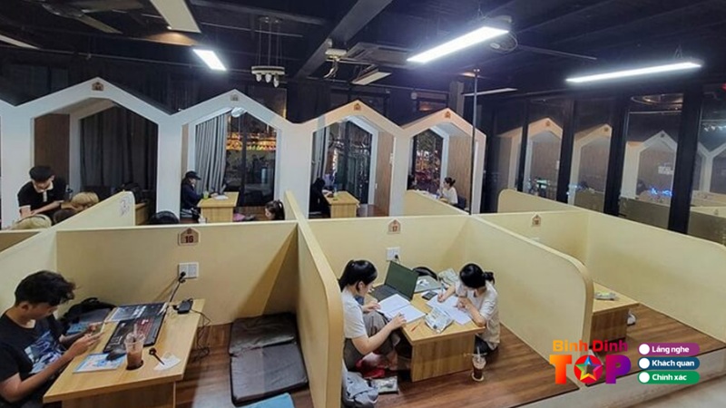 Quan-cafe-phong-rieng