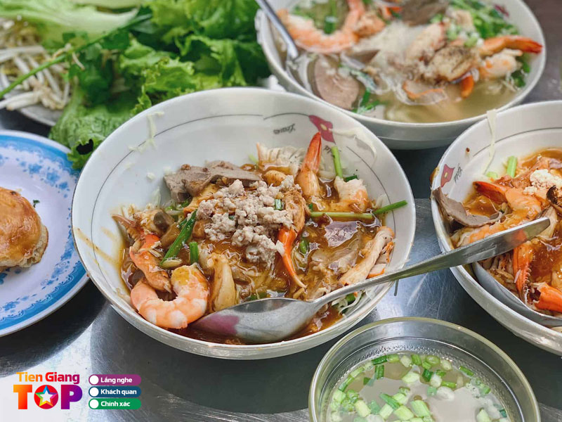 Dac-san-tien-giang-len-ngoi-nho-su-lan-toa-tu-tien-giang-toplist-3