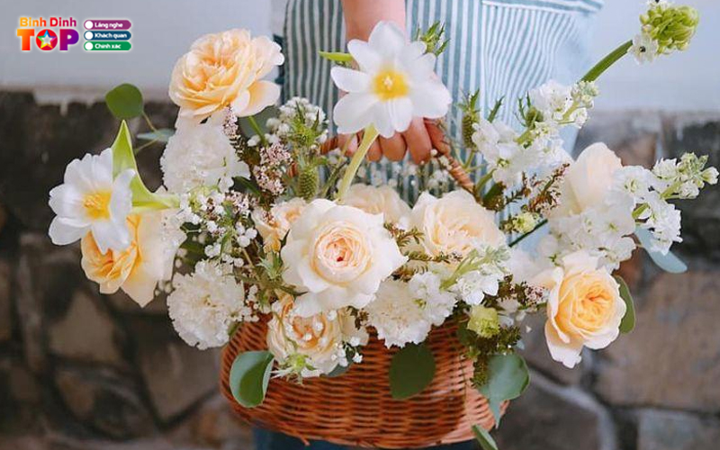 Hoa-tuoi-hong-men-binhdinhtoplist