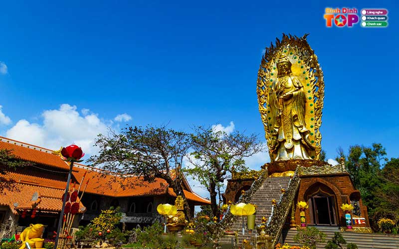 Tinh-xa-ngoc-hoa-binhdinhtoplist