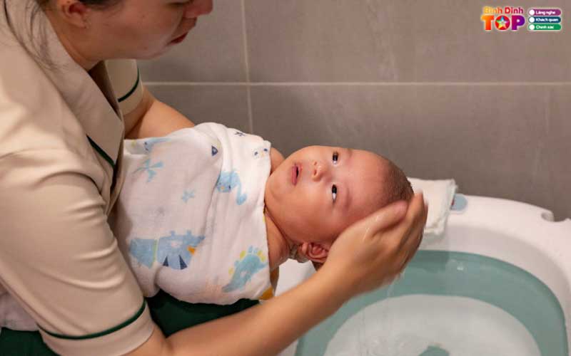 Cham-soc-me-va-be-tai-nha-hana-spa-binhdinhtoplist