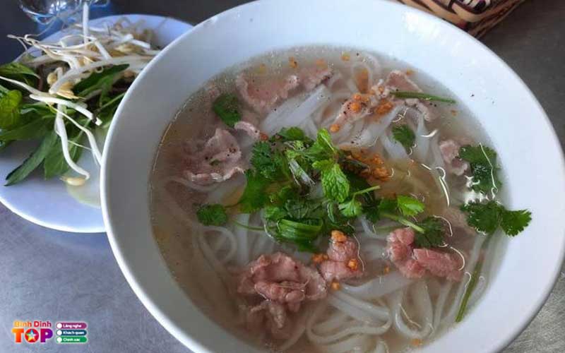 Nghe-thuat-bien-tau-va-tieu-chuan-pho-tai-dat-vo